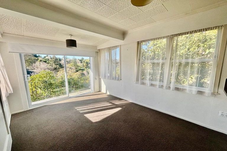 Photo of property in 1a Enfield Road, Hospital Hill, Napier, 4110