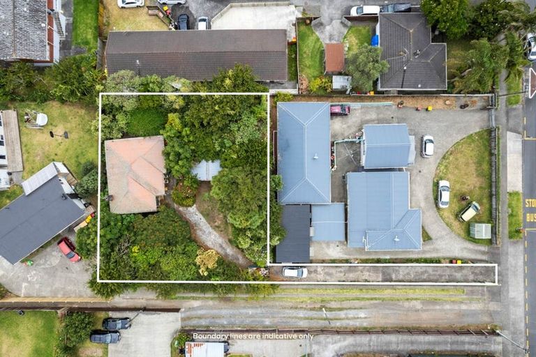 Photo of property in 218 Russell Road, Manurewa, Auckland, 2102