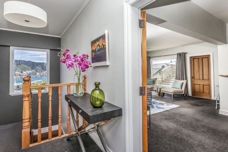 Photo of property in 1 Kennedy Street, Mount Victoria, Wellington, 6011
