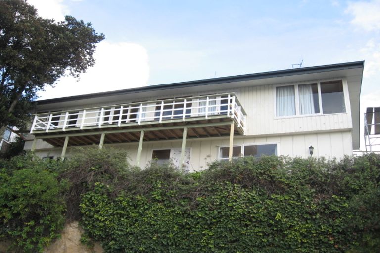 Photo of property in 5a Seapoint Road, Bluff Hill, Napier, 4110