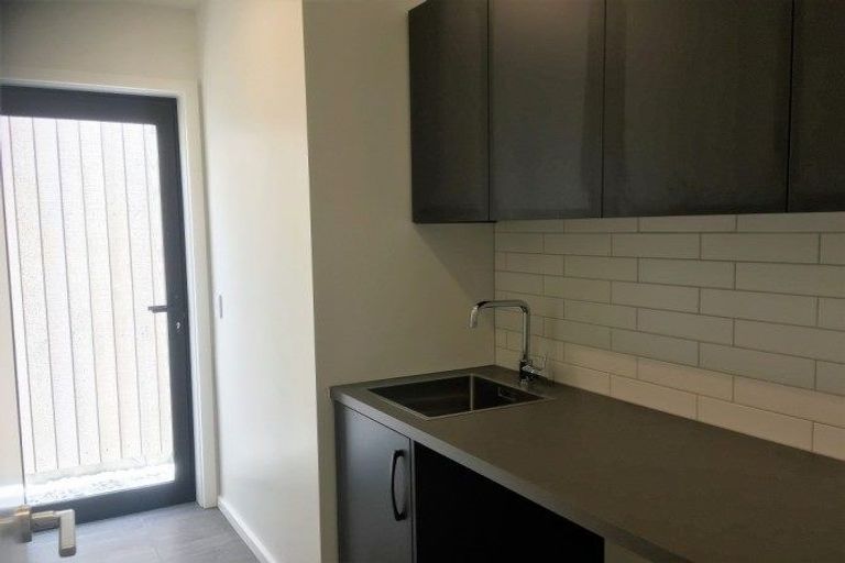 Photo of property in 4 Kotuku Lane, Jacks Point, Queenstown, 9371