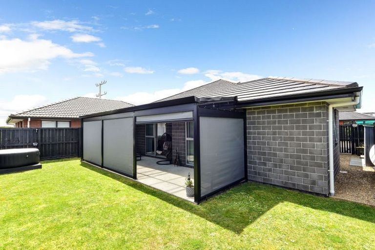 Photo of property in 10 Manawaroa Close, Grandview Heights, Hamilton, 3200