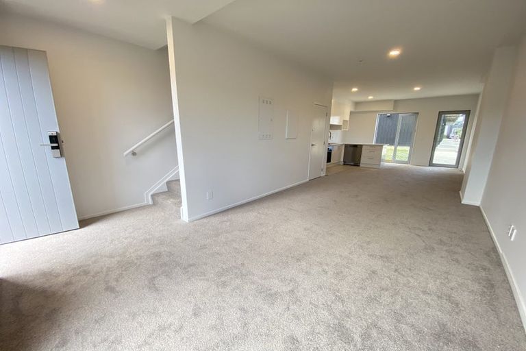 Photo of property in 6/36 Edmonton Road, Henderson, Auckland, 0612