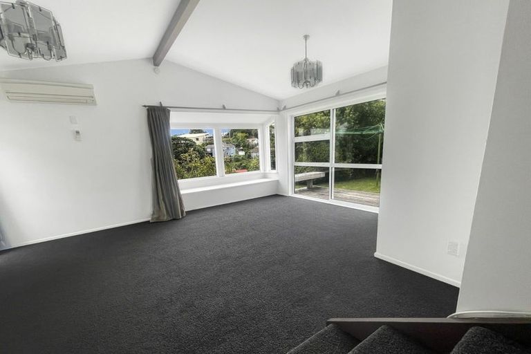 Photo of property in 8 Witham Street, Island Bay, Wellington, 6023
