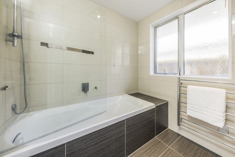 Photo of property in 8 Moho Lane, Takanini, 2112