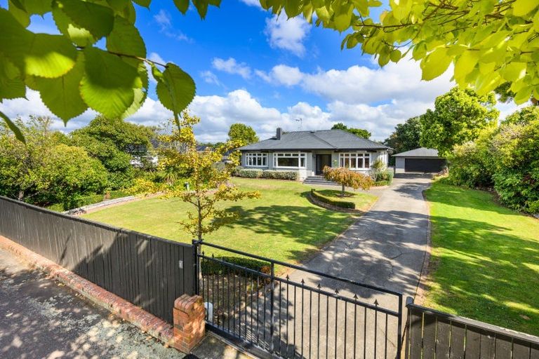 Photo of property in 25 Karina Terrace, Roslyn, Palmerston North, 4414