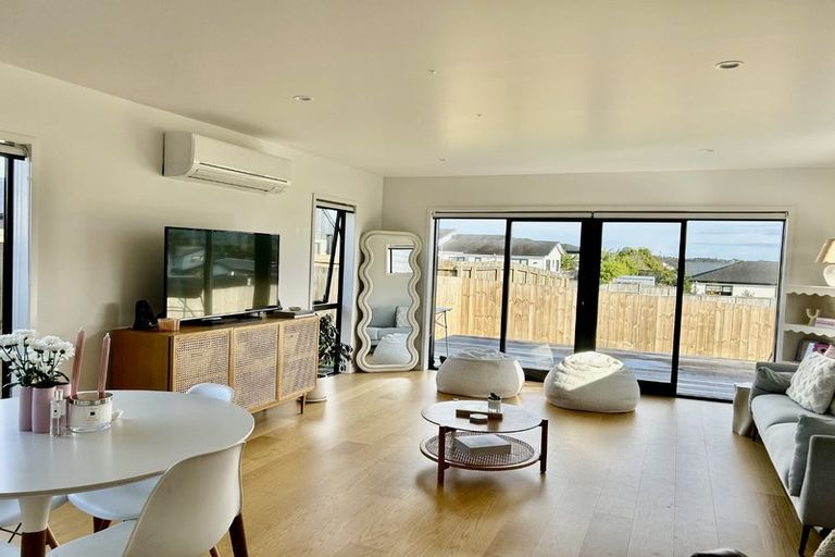 Photo of property in 25 Paihere Street, Huapai, Kumeu, 0810