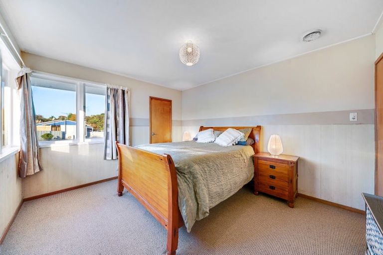Photo of property in 5 Miro Place, Waiuku, 2123