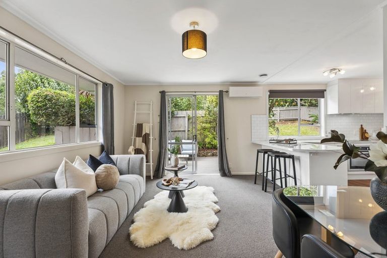 Photo of property in 10 Kawaka Street, Titirangi, Auckland, 0604