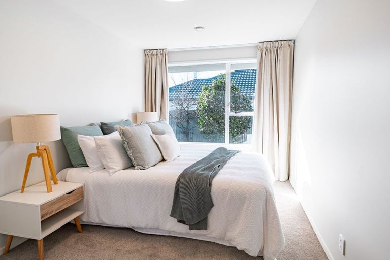 Photo of property in 18 Sawtell Place, Northcote, Christchurch, 8052