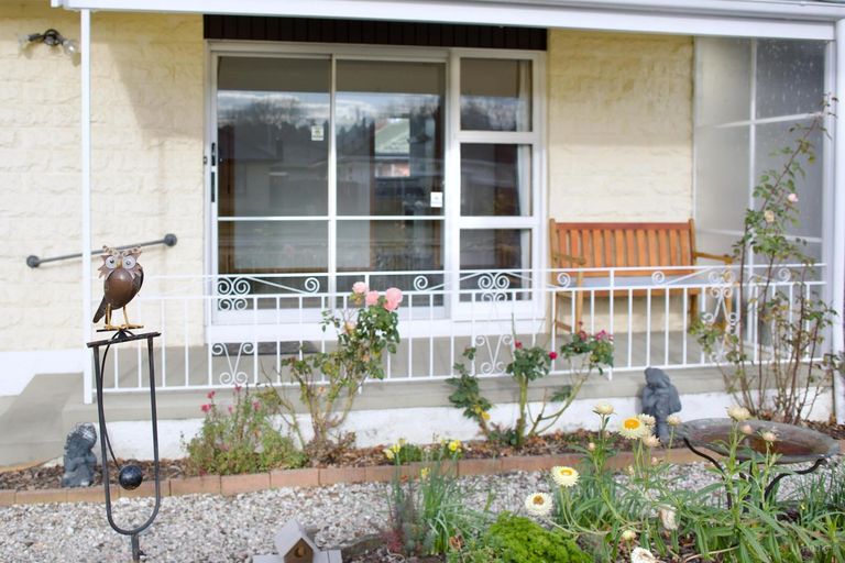 Photo of property in 2a George Street, Geraldine, 7930