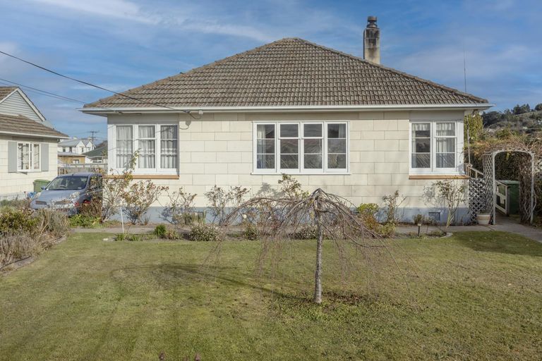 Photo of property in 11 Farnham Street, Oamaru North, Oamaru, 9400