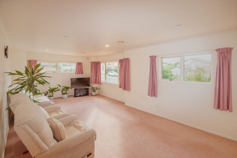 Photo of property in 3 Waverton Terrace, Churton Park, Wellington, 6037