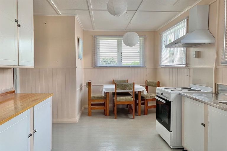 Photo of property in 71 Racecourse Road, Waipukurau, 4200