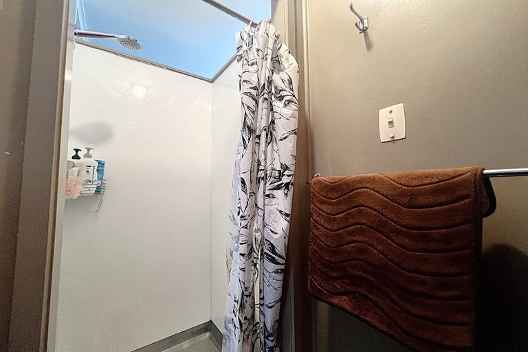 Photo of property in 24 Guy Street, Dannevirke, 4930