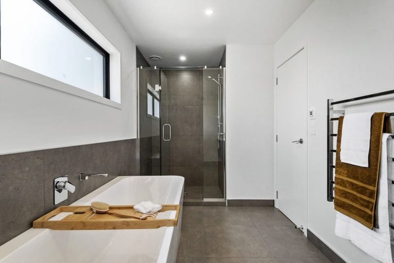 Photo of property in 24a Hororata Road, Hauraki, Auckland, 0622