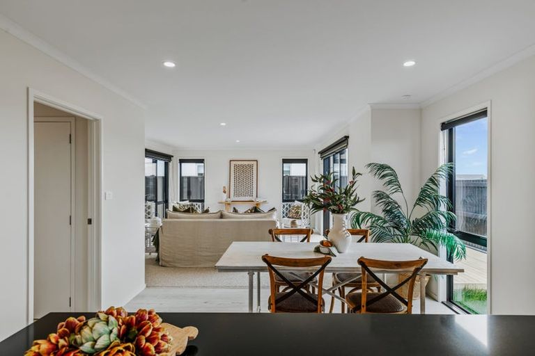 Photo of property in 16 Rehua Way, Papamoa, 3118