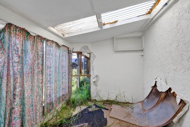 Photo of property in 87 Whitcombe Road, Opunake, 4616