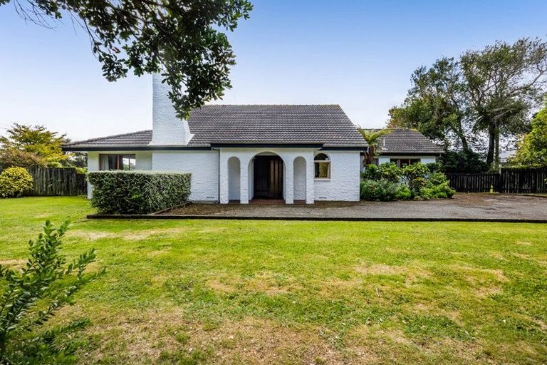 Photo of property in 116 Weraroa Road, Waverley, 4510