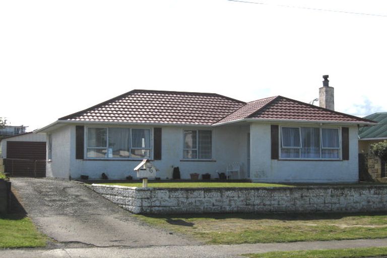 Photo of property in 70 Matai Street, Castlecliff, Whanganui, 4501