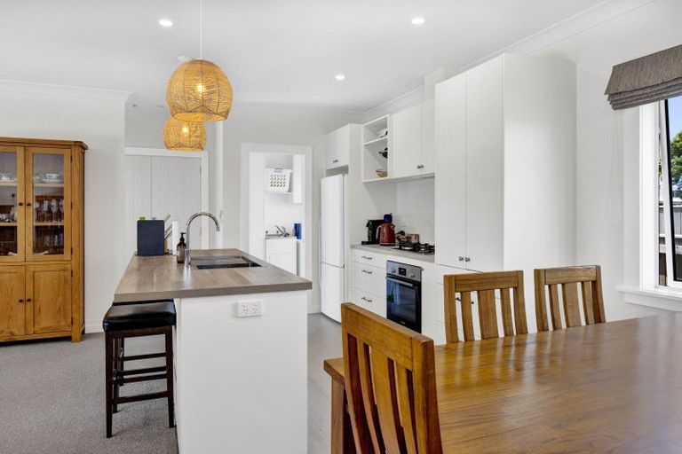 Photo of property in 54a Cloten Road, Stratford, 4332