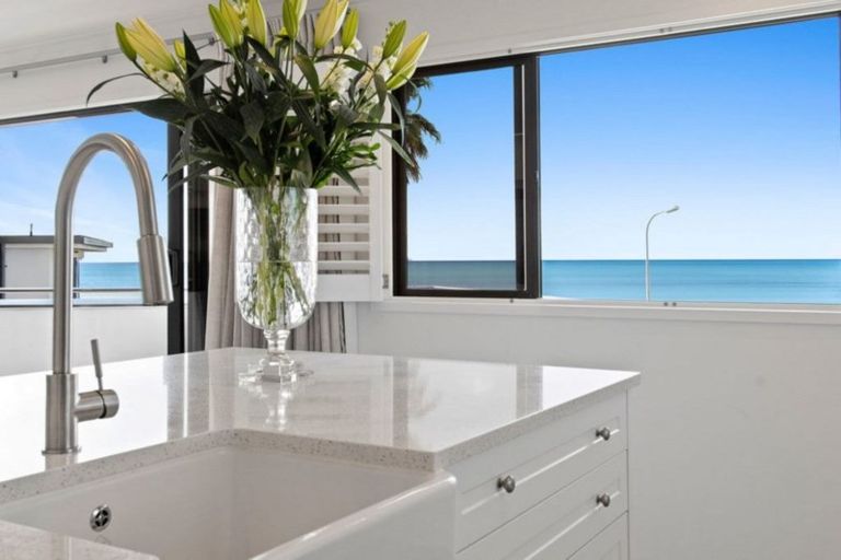 Photo of property in 3a Pacific View Road, Papamoa Beach, Papamoa, 3118