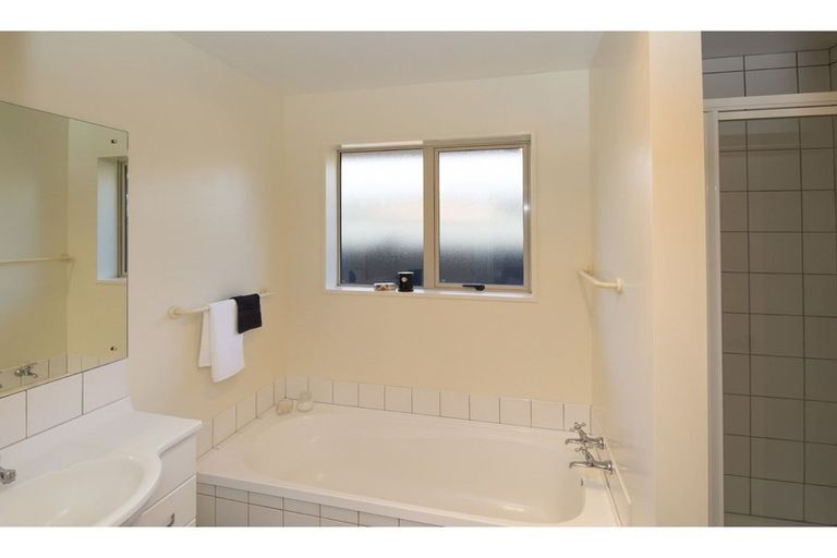 Photo of property in 62 Shands Road, Hornby, Christchurch, 8042