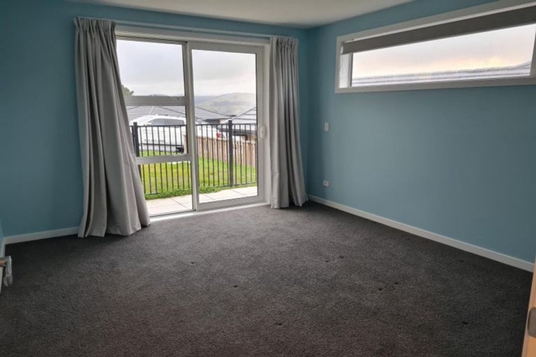 Photo of property in 12 Topsail Way, Whitby, Porirua, 5024
