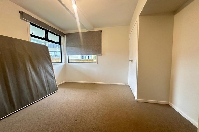 Photo of property in 24b Duncan Avenue, Te Atatu South, Auckland, 0610