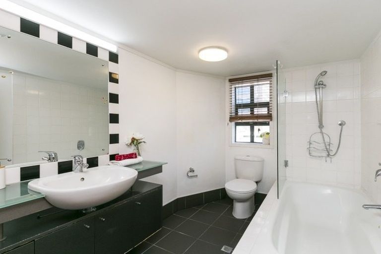 Photo of property in Dominion Apartments, 11/80u Victoria Street, Wellington Central, Wellington, 6011