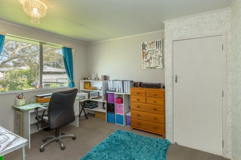 Photo of property in 2 Hornsby Street, Carterton, 5713