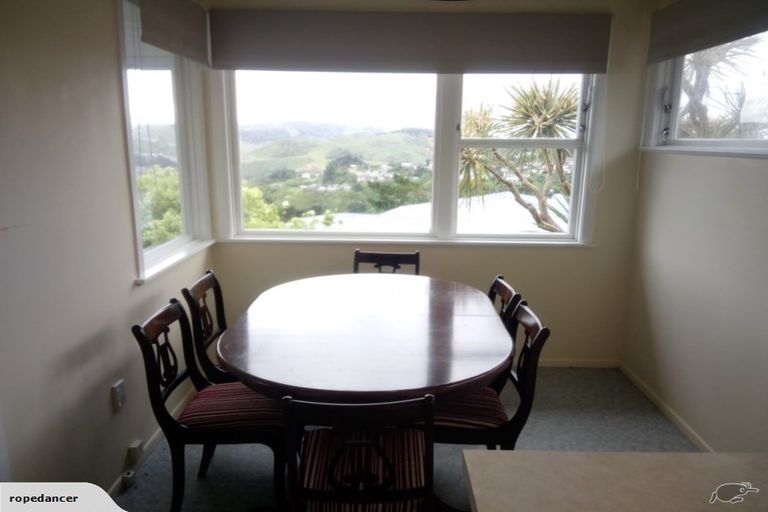 Photo of property in 20 Jane Grove, Paparangi, Wellington, 6037