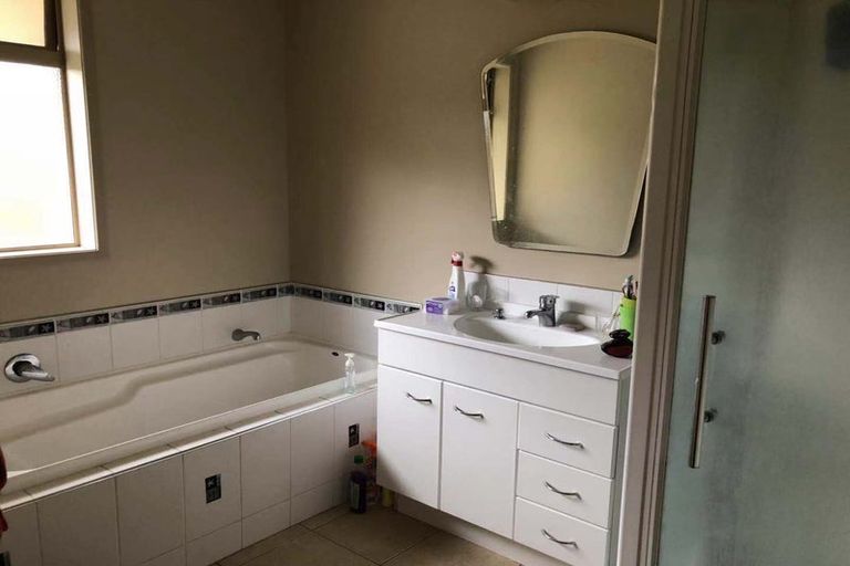 Photo of property in 31 Milbrook Place, Chartwell, Hamilton, 3210