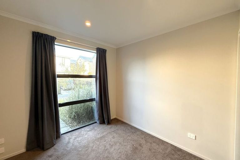 Photo of property in 48 Miromiro Street, Broomfield, Christchurch, 8042