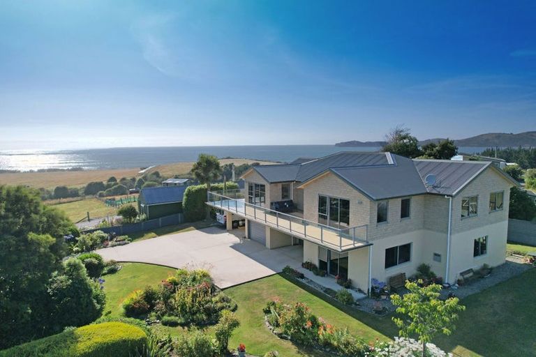 Photo of property in 11 Oakham Street, Hampden, 9410