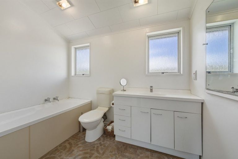 Photo of property in 11 Collingwood Place, Rangiora, 7400