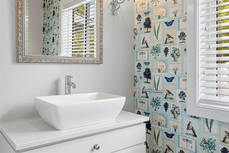 Photo of property in 71 Hussey Road, Northwood, Christchurch, 8051