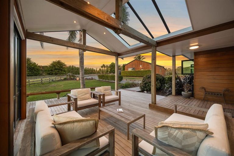 Photo of property in 883 Peak Road, Helensville, 0875