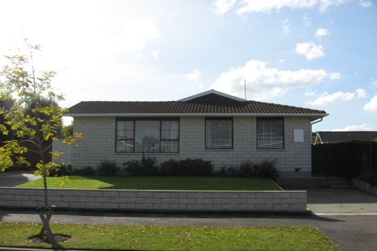 Photo of property in 1/10 Montclare Avenue, Ilam, Christchurch, 8041