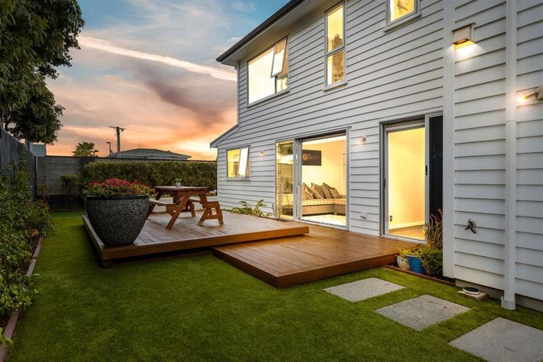 Photo of property in 477 Te Atatu Road, Te Atatu Peninsula, Auckland, 0610