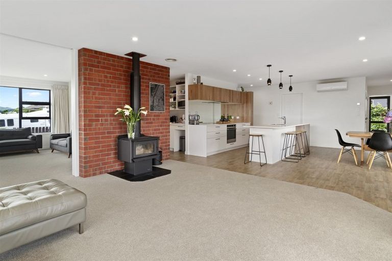 Photo of property in 110r Waikite Road, Welcome Bay, Tauranga, 3175