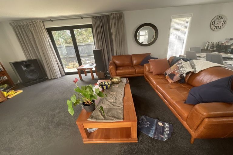 Photo of property in 12 Lamborn Drive, Papakura, 2110