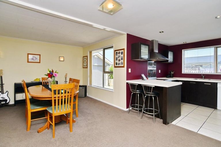 Photo of property in 10 Martyn Street, Rangiora, 7400