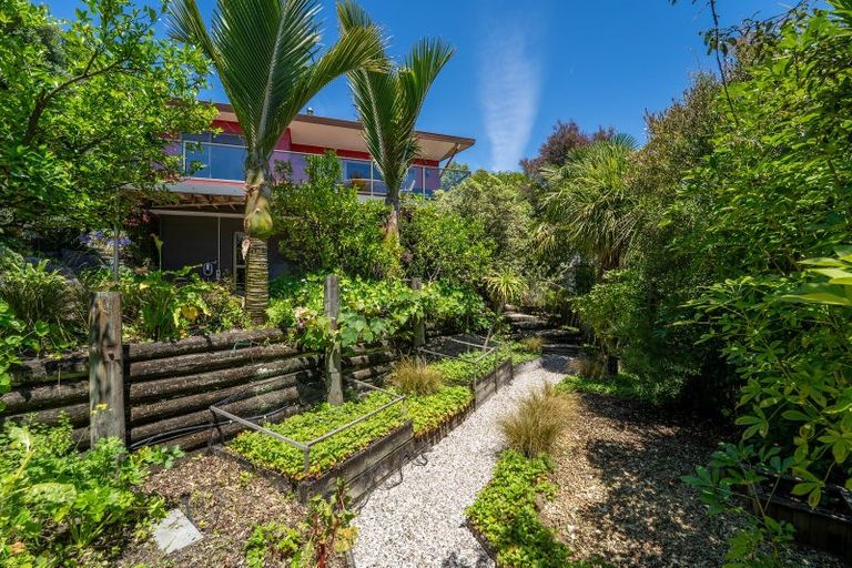 Photo of property in 104 Arapiki Road, Stoke, Nelson, 7011