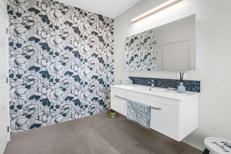 Photo of property in 20 Taonui Street, Waitarere Beach, Levin, 5510