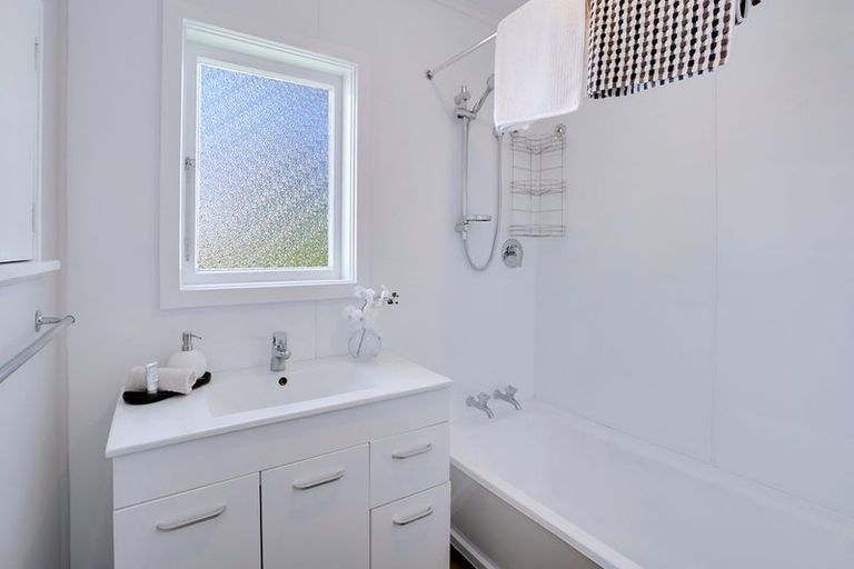 Photo of property in 48 Cameron Road, Hamilton East, Hamilton, 3216