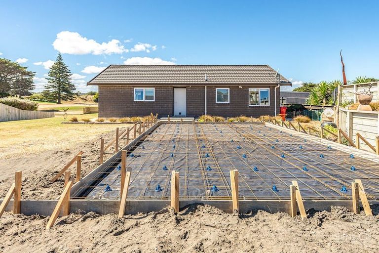 Photo of property in 26a Longbeach Drive, Castlecliff, Whanganui, 4501