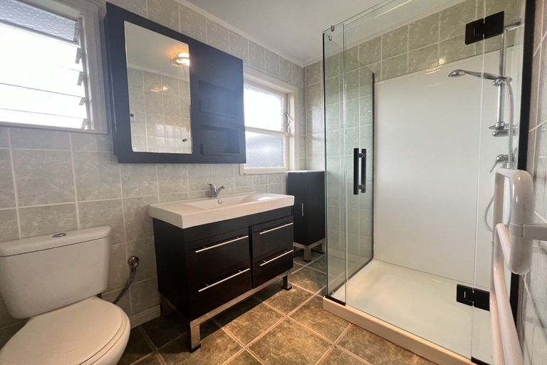 Photo of property in 121 Gills Road, Bucklands Beach, Auckland, 2014