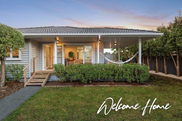 Photo of property in 7a Nelson Avenue, Northcote Point, Auckland, 0627