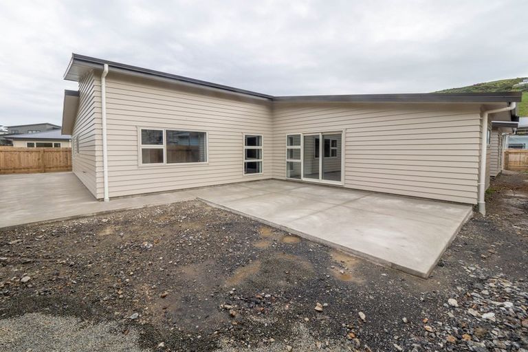Photo of property in 38 Rochdale Drive, Churton Park, Wellington, 6037